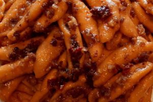 Cosa mangiare a Potenza: strascicati con peperoni cruschi